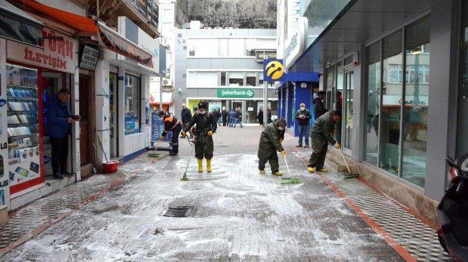 Kdz. Ereğli’de Cadde ve sokaklar yıkanıyor