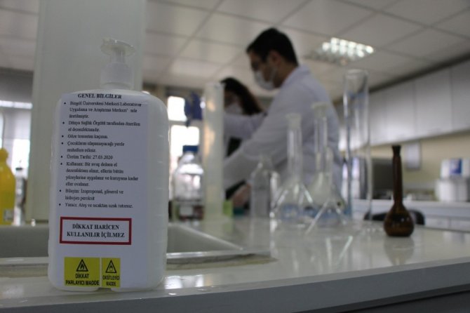 Bingöl Üniversitesi günlük 1 ton 250 kilo dezenfektan üretiyor