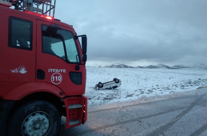 Özalp’ta trafik kazası; 2 yaralı