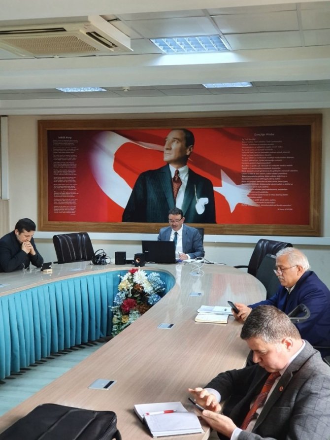 Sinop’ta müdürler çevirim içi toplandı