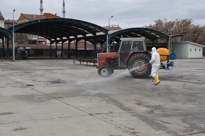 Taşköprü Belediyesi, dezenfekte çalışmalarına ara vermiyor