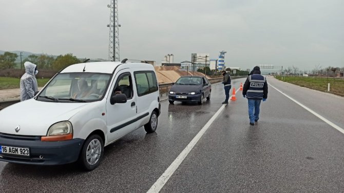 Yasak sonrası Bursa-İzmir yolu boşaldı