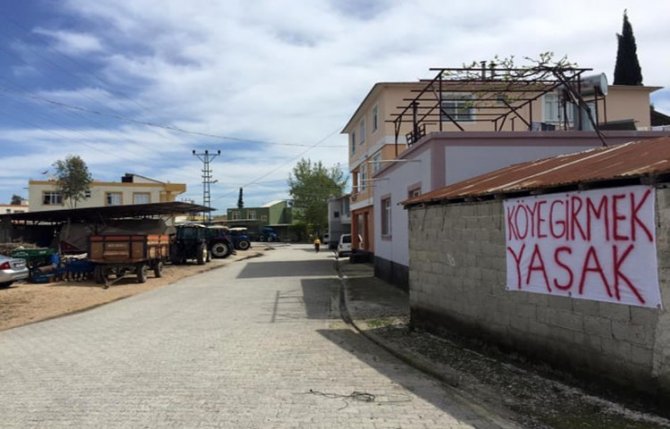 Köylülerden gönüllü karantina: "Köye girmek yasak"