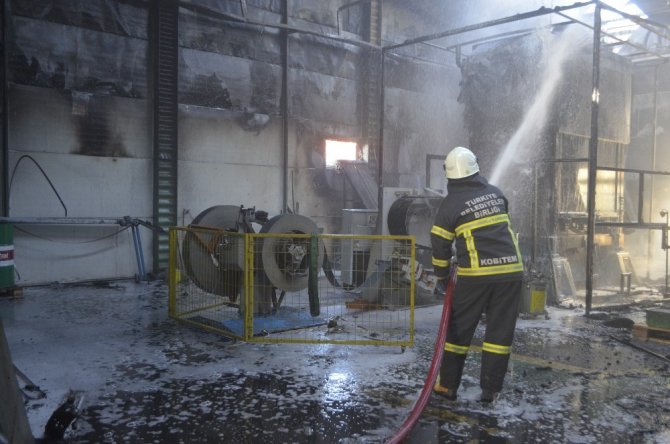 Merzifon’da fabrika yangını korkuttu
