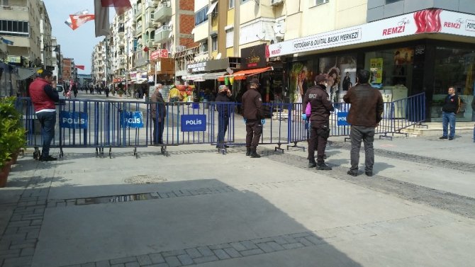 İzmir’de işlek caddeye ilginç önlem
