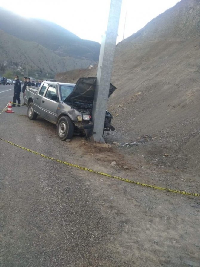 Artvin’de trafik kazası: 1 ölü,1 yaralı