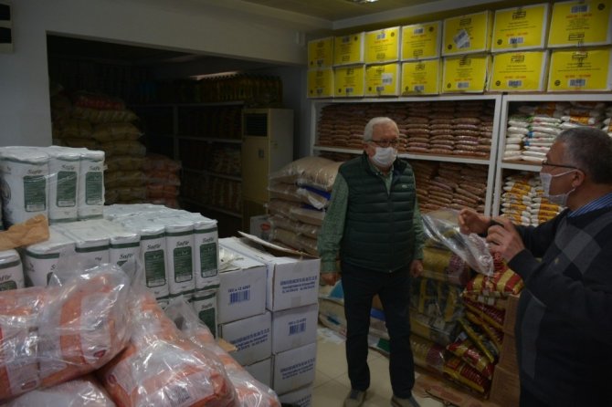 Kent konseyi 1 ton gıda da yardımda bulundu
