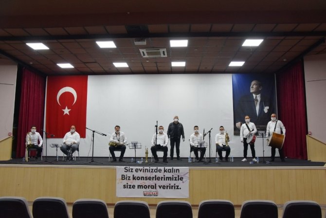 Akhisar Belediyesinden ’online konser’