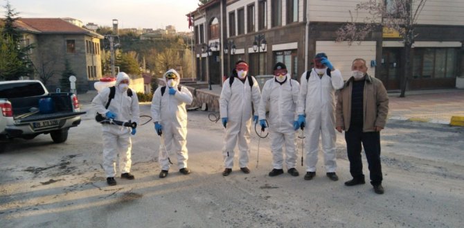 Nevşehir Belediyesi dezenfekte timi işbaşında