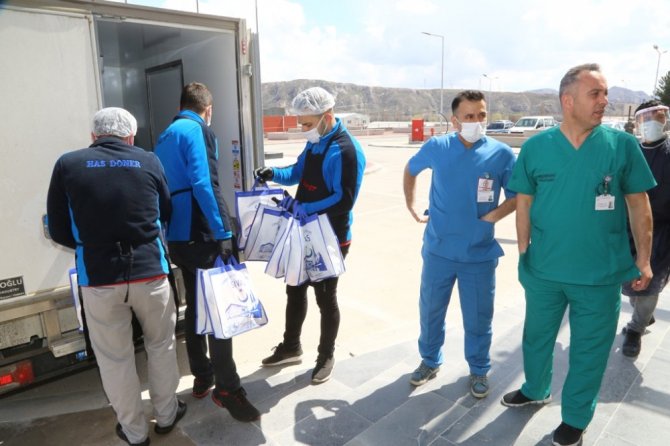 Sivas Belediyesi sağlık çalışanlarını unutmadı