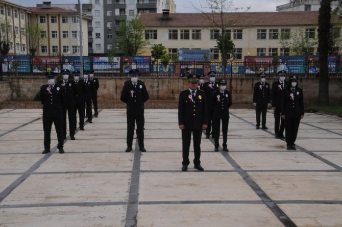 Cizre’de korona virüs önlemli Polis Haftası kutlaması