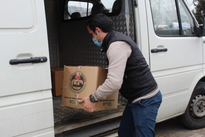 İstanbul Vakıflar 1’nci Bölge Müdürlüğünden 2 bin 23 aileye kuru gıda yardımı
