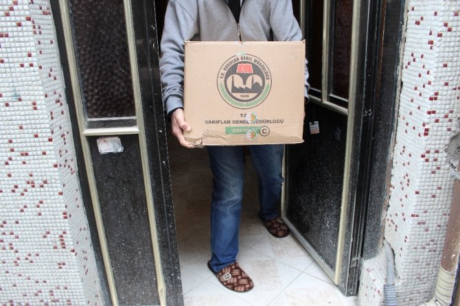 İstanbul Vakıflar 1’nci Bölge Müdürlüğünden 2 bin 23 aileye kuru gıda yardımı