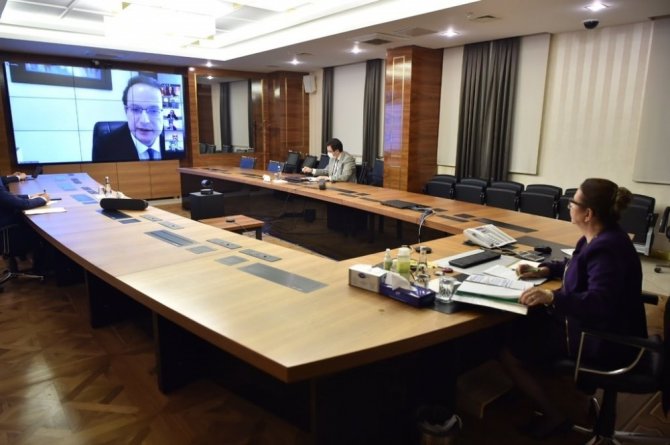 Ticaret Bakanı Pekcan Güney Amerika temsilcileriyle görüştü