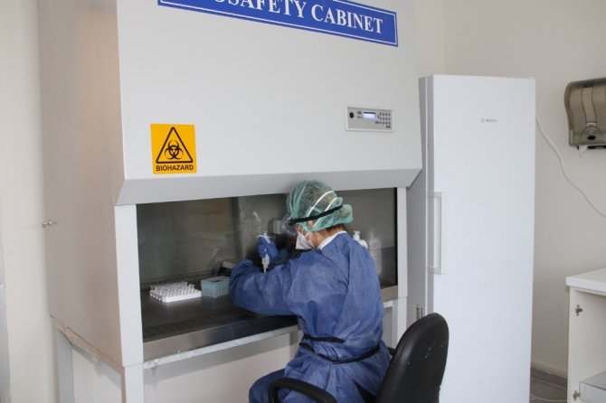 Sinop’ta real-time PCR cihazı ile kovid-19 tanı uygulamasına başlandı