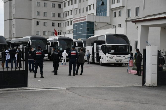 Karantinası biten ve Katar’dan gelen 349 Türk vatandaşı evlerine gönderildi
