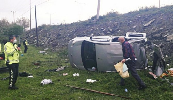 Samsun’da kamyonet şarampole yuvarlandı: 1 yaralı