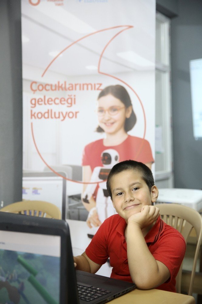 ’Yarını Kodlayanlar’ projesinde 10 bin çocuğa online eğitim verilecek