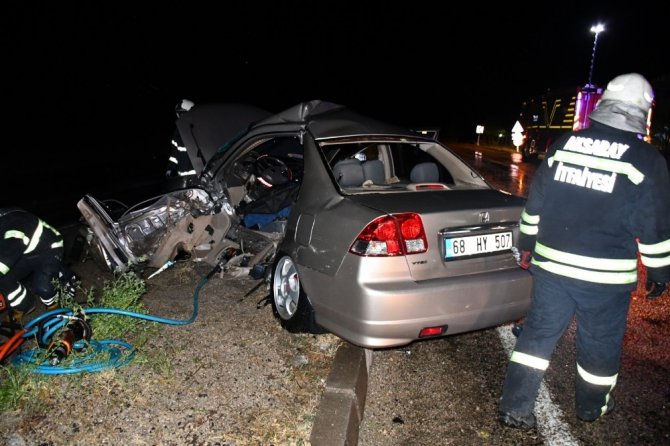 Aksaray’da 2 otomobil çarpıştı: 1 ölü 3 ağır yaralı