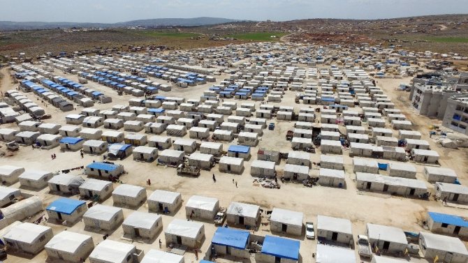 İHH, İdlib kırsalında 4 bin 500 adet briket evin inşasını tamamladı