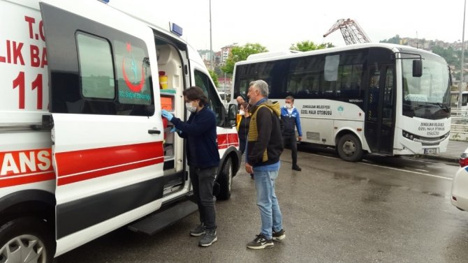 Zonguldak’ta ambulans ile otomobil çarpıştı: 1 yaralı