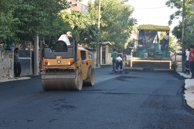 Küçük Kırım’a ilk asfalt döküldü