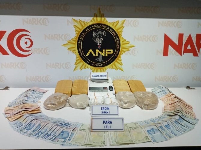 Ankara’da uyuşturucu satıcılarına operasyon: 3 tutuklama