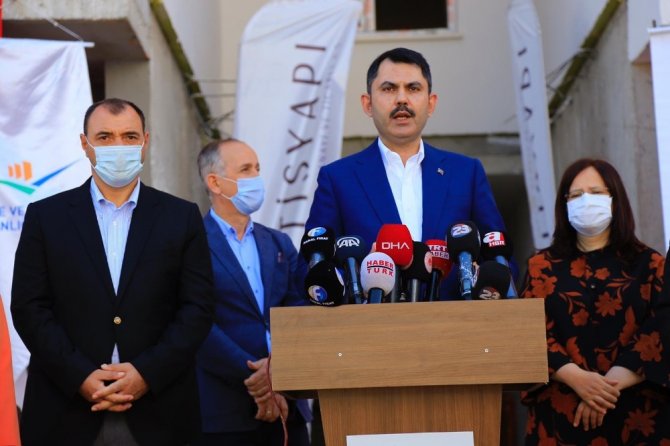 Bakan Kurum: "Deprem konutlarının Elazığ ve Malatya’daki toplam maliyeti 5 milyar lira"