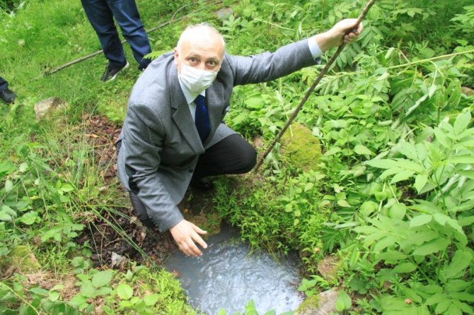 Trabzon’un Araklı ilçesinde fındıklık içinde kaplıca ve maden suyu bulundu