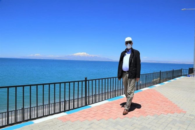 Türkiye’nin iç sulardaki ilk ve tek mavi bayraklı halk plajı sezona hazır