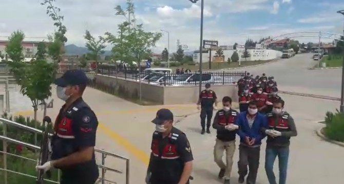Konya’da silah kaçakçılarına operasyon: 4 tutuklama