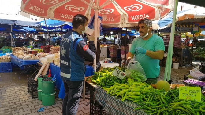 Serdivan’da normalleşmenin ilk haftasında pazar yerleri denetlendi