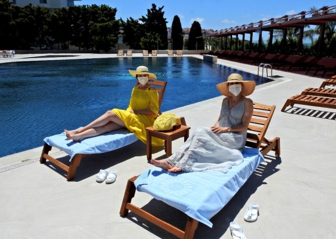 Ünlü tatil merkezi Çeşme’deki oteller sağlıklı tatil için hazır