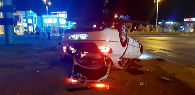 Bodrum’da kavşağa hızlı giren otomobil taklalar attı: 4 yaralı