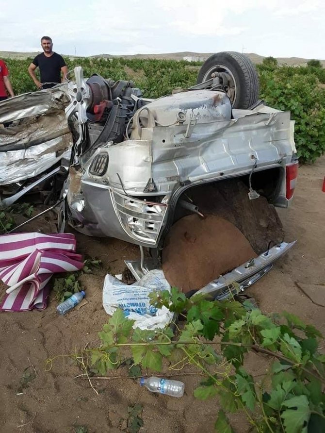 Kırşehir’de kaza yapan araçlar hurdaya döndü: 2 ölü, 2 yaralı