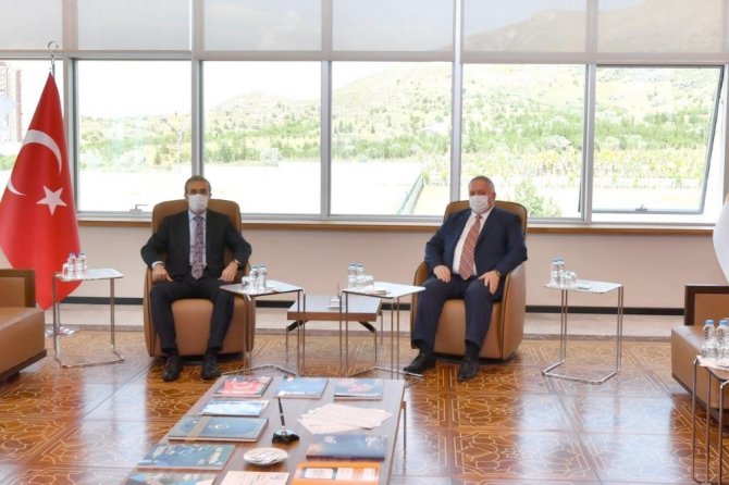Savunma Sanayii Başkanı Prof. Dr. İsmail Demir’den Kayseri OSB’ye ziyaret