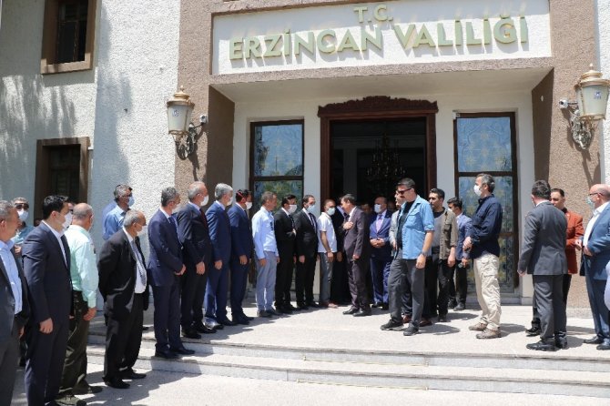Vali Arslantaş, Erzincan’a veda etti