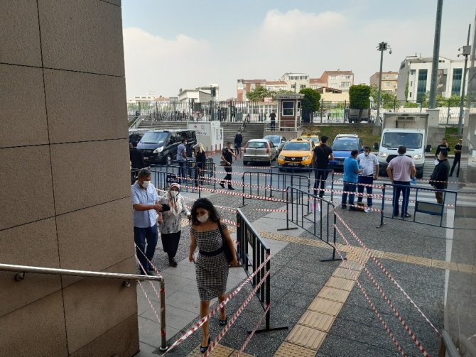 İstanbul Adalet Sarayı’nda yoğunluk önlemi