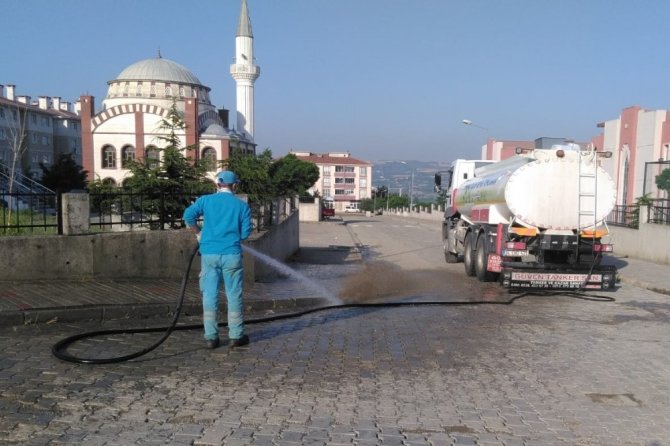 Süleymanpaşa sokak sokak dezenfekte ediliyor